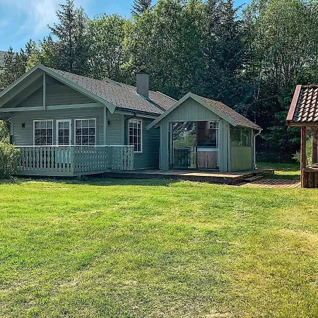 Holiday home Three-bedroom In 2 Jorpeland