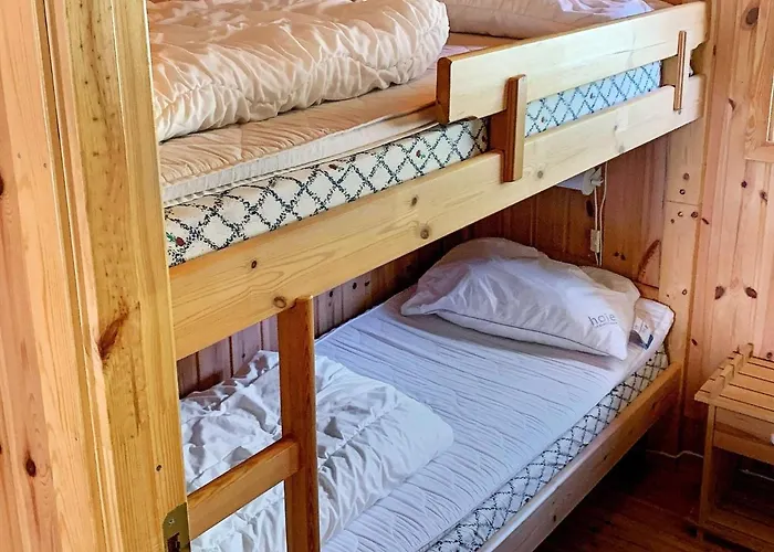 8 Person In Jorpeland-by Traum *